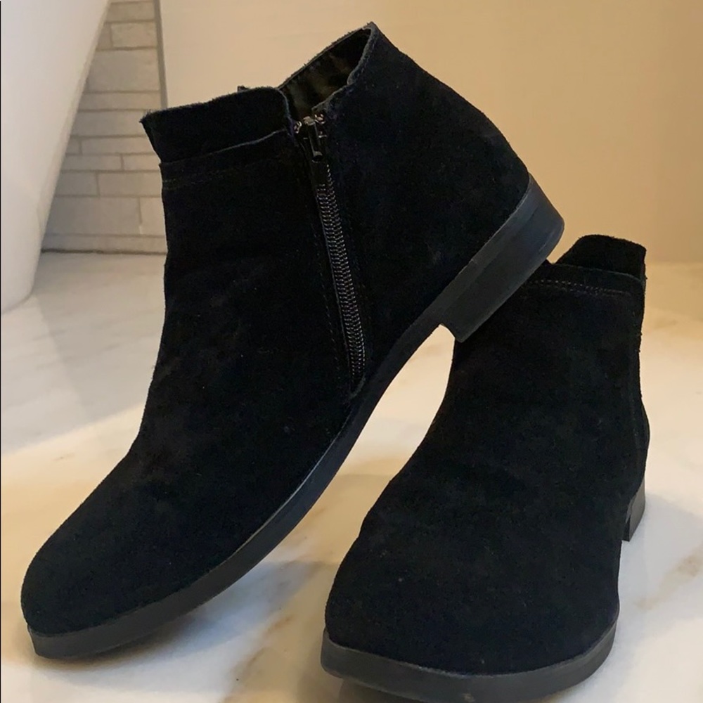Steve Madden short booties